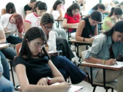 Estudantes rendem-se ao Mirandês