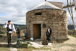 Moinhos recuperados mostrados aos turistas