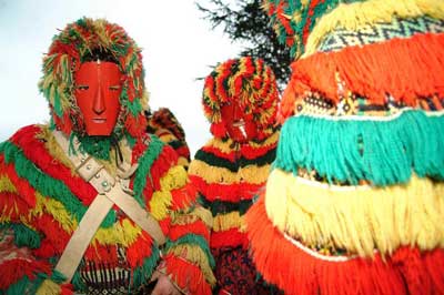 Caretos de Podence celebram Entrudo