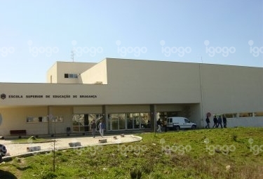 Professores com mestrado excluídos de concurso aberto pelo Ministério da Educação