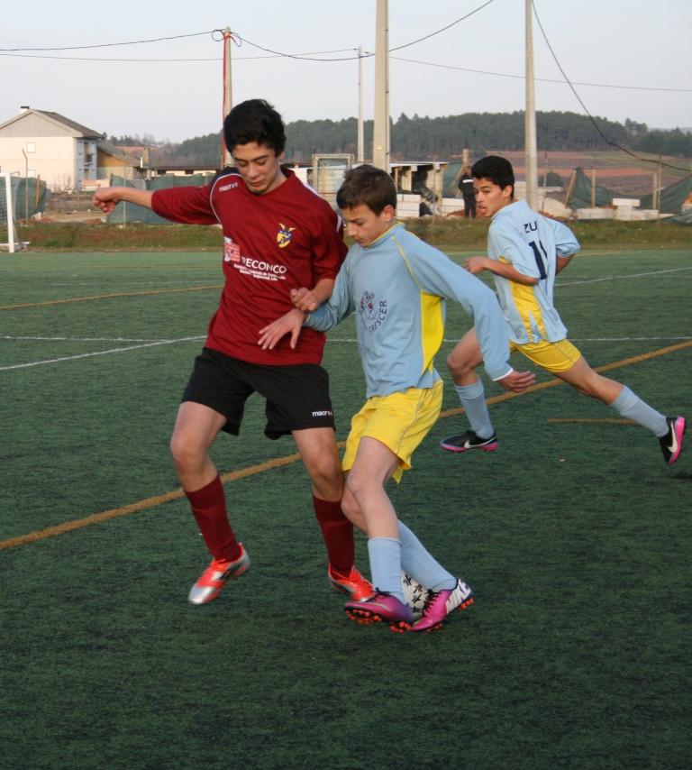 Iniciados: Bragança vence dérbi