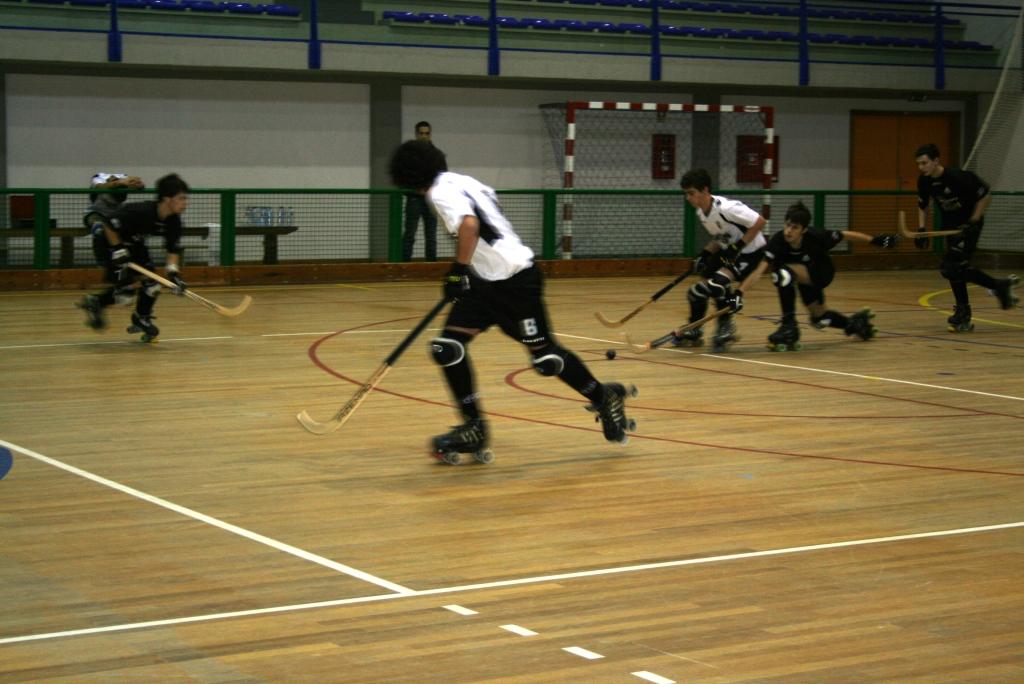 Hóquei em Patins: Juvenis do CAB estiveram perto da vitória