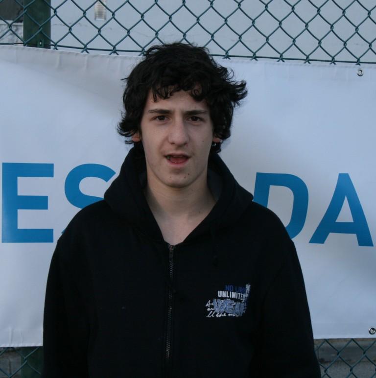 Kika vence troféu de melhor marcador do Inter-Bairros