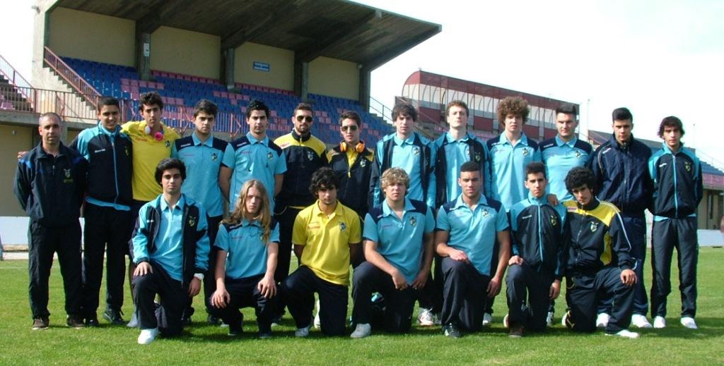 Bragança B preparado para o jogo com o Rebordelo