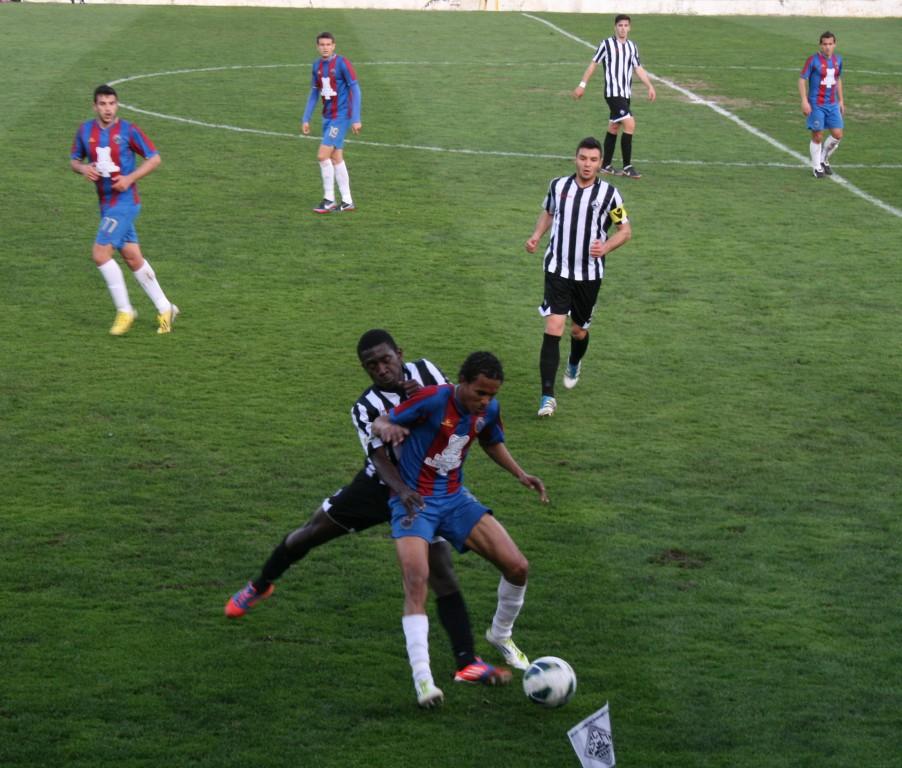 Empate mantém tudo em aberto