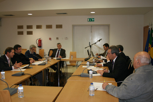 Autarcas unidos para reivindicarem estradas