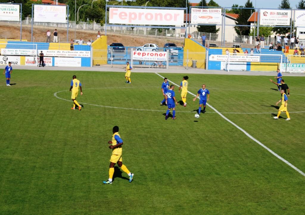 GDB 0 – Vianense 0 na jornada inaugural da 3ª divisão A