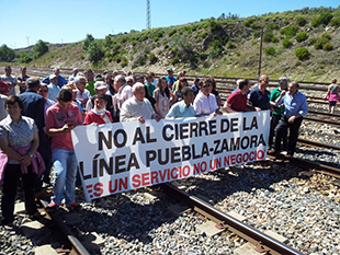 Comboio continua a circular entre Puebla e Zamora