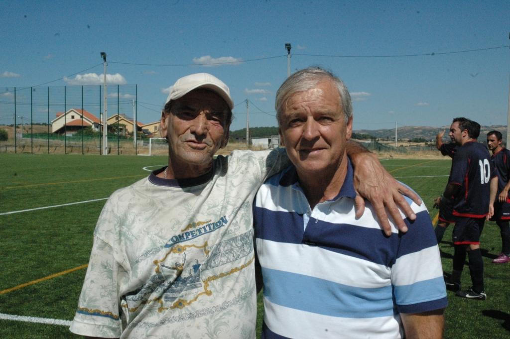 Tito homenageado por antigos colegas