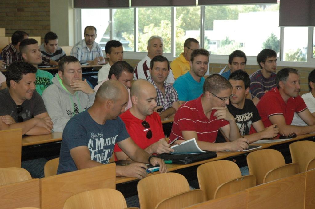 Árbitros reciclam conhecimentos