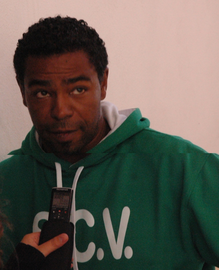 Rogério Brito aponta o dedo à arbitragem