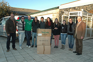 Praxe Solidária angariou mais de uma tonelada de alimentos