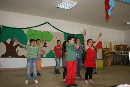 Alunos despedem-se de escola