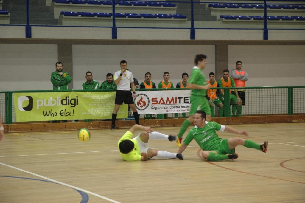 “Poker” de Pipoca decisivo na vitória diante o Futsal Mirandela