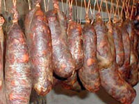 Feira do Fumeiro de Vinhais arrancou ontem com boas perspectivas