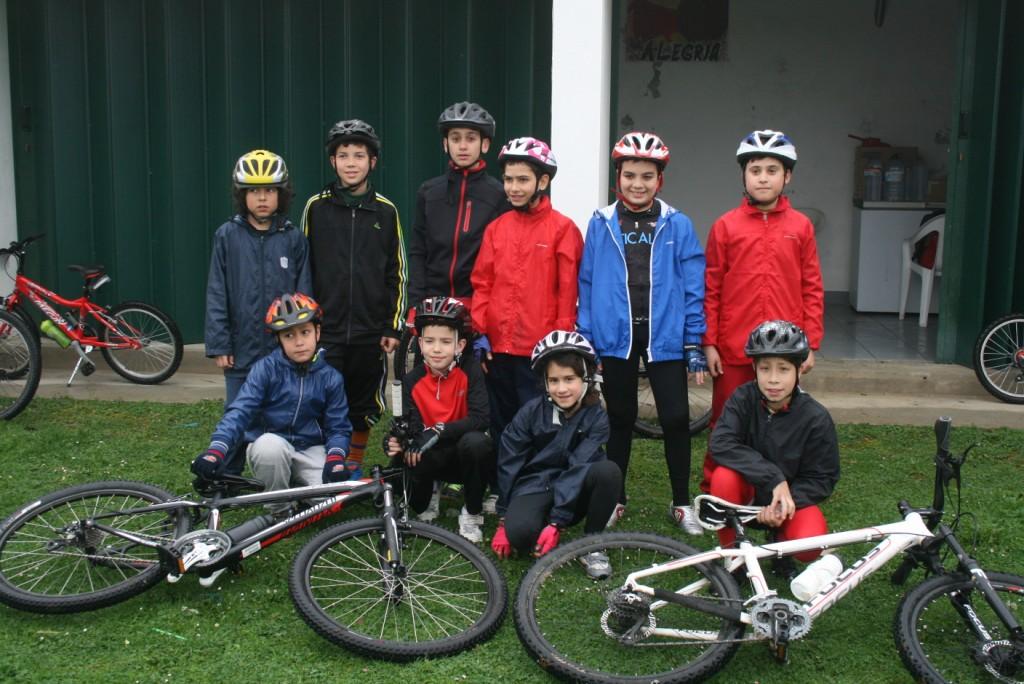 Nuno Santos incentiva a criação de escolas de ciclismo na passagem pelo estágio da selecção ACB