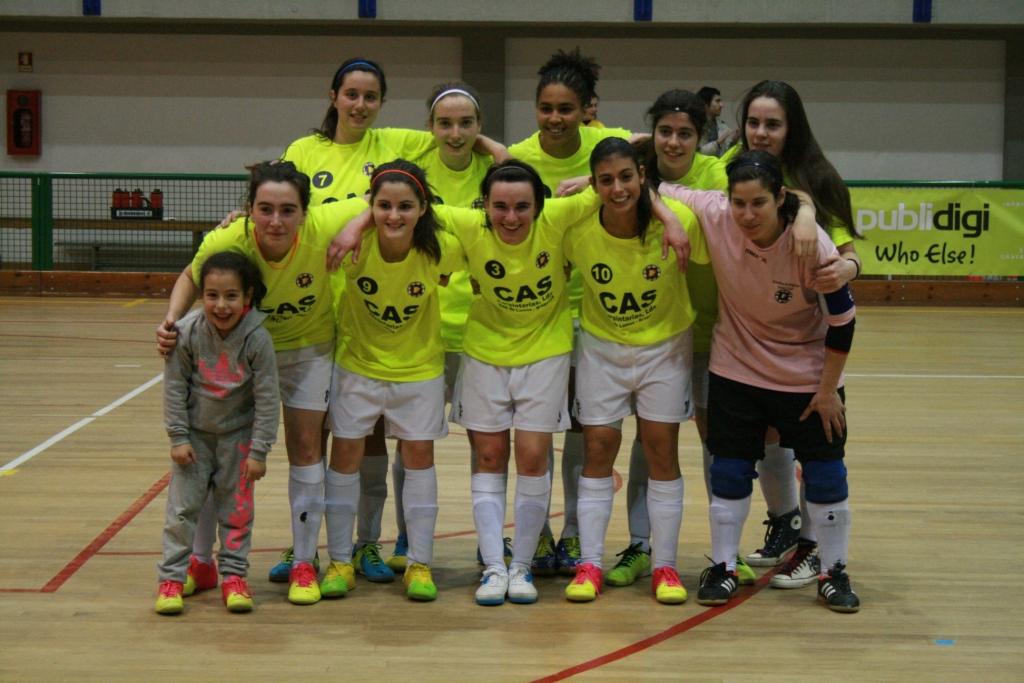 Nuno Trindade é treinador da formação feminina dos Pioneiros