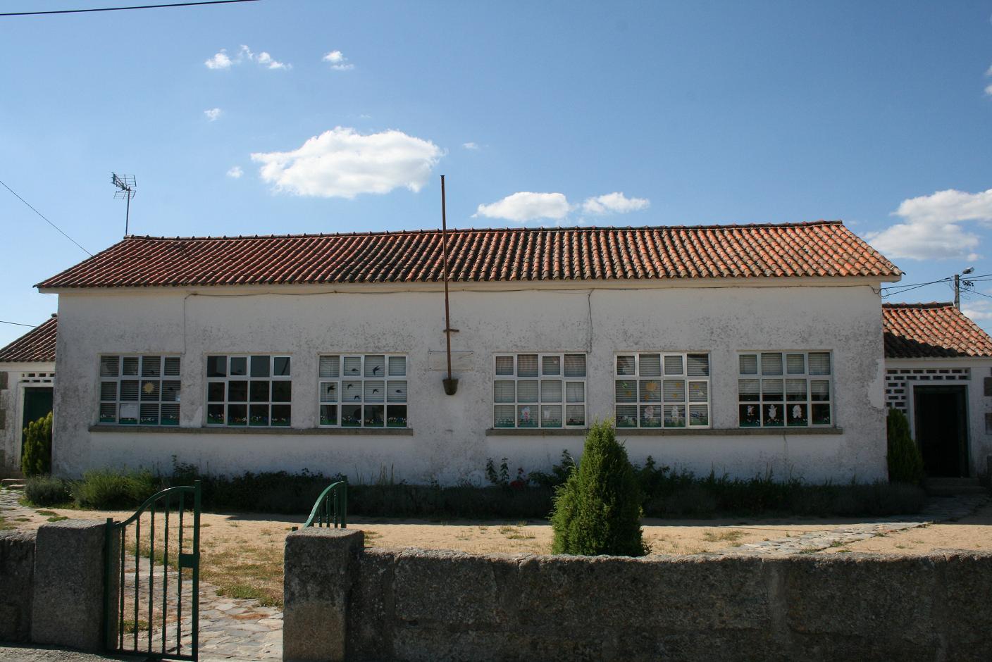 CIM quer transformar antigas escolas primárias e casas florestais em unidades de alojamento