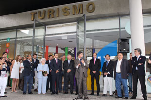 Regresso do avião para transportar turistas