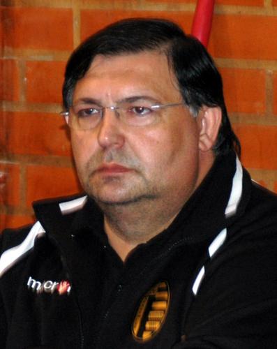 Artur Pereira critica falta de apoio à equipa