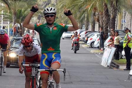 “Qualquer equipa fora de Portugal dá mais estabilidade a um ciclista”