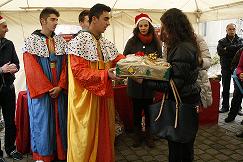 Estudantes de Mirandela entregam cabazes de Natal a nove instituições