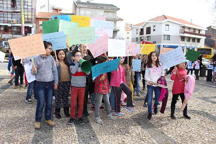 Dia da poesia comemorado em Bragança