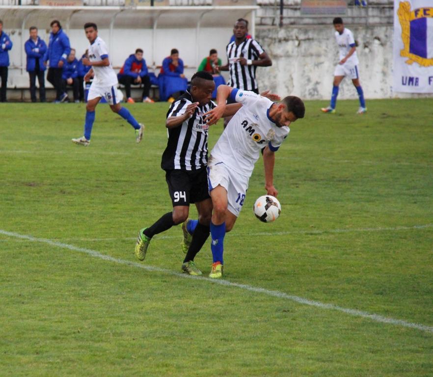 S.C.Mirandela sofre derrota caseira