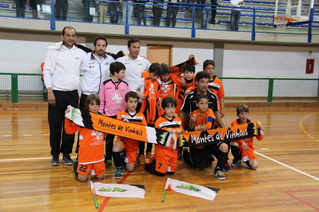 Montes Vinhais conquista título distrital de futsal em benjamins