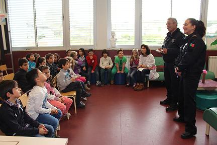 PSP sensibiliza crianças para a importância da segurança