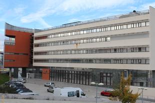 PS considera “moralmente incompatível” acumular cargo de director da Segurança Social e de deputado