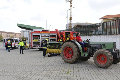 Simulacro para prevenir acidentes de tractor em Macedo de Cavaleiros