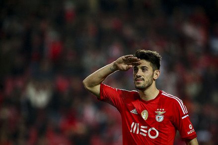 Pizzi o homem do jogo frente ao Arouca