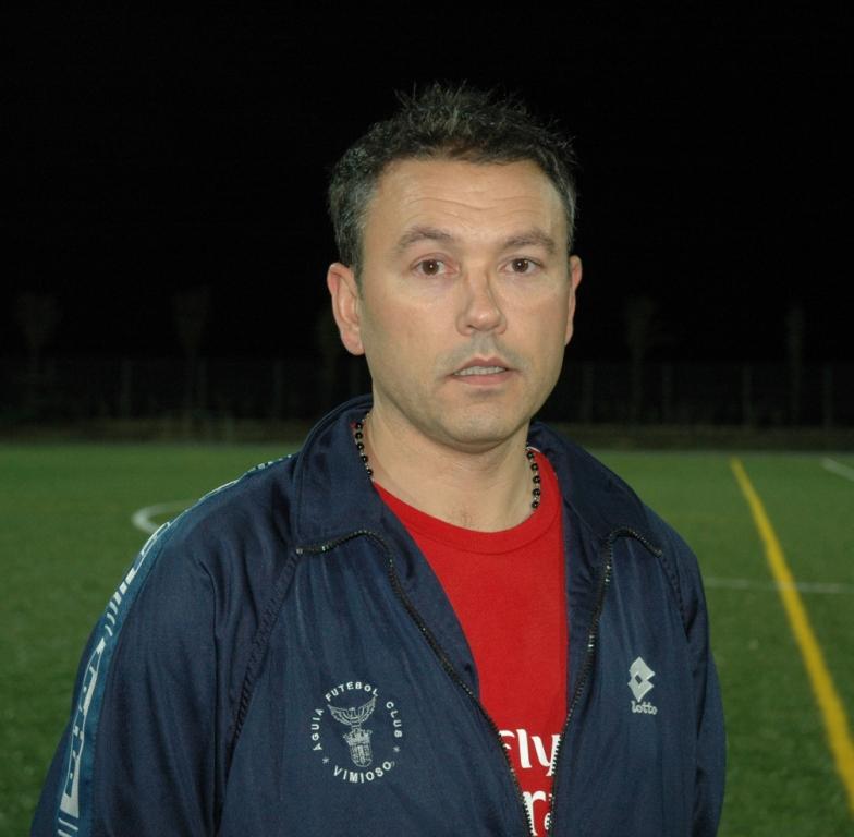 “Foi um técnico dedicado a quem agradeço tudo que fez pelo clube”