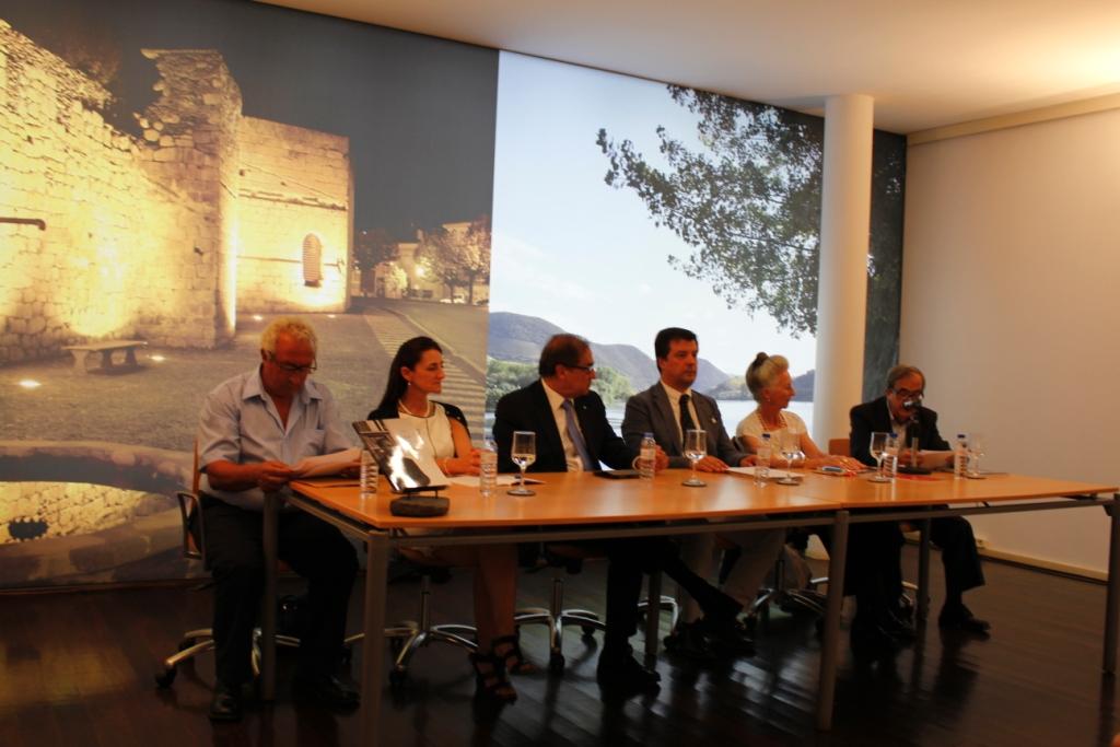 Armando Martins Janeira homenageado na terra natal