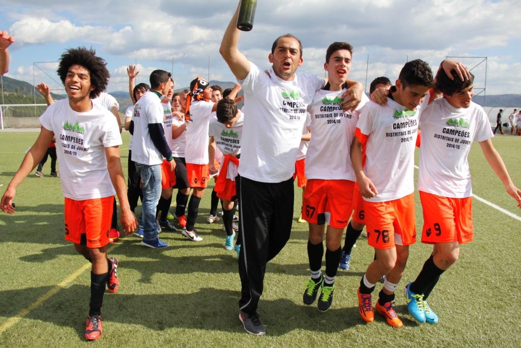 Montes Vinhais recebe Abambres na jornada inaugural do nacional de juvenis