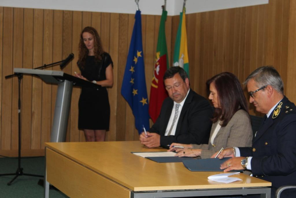 1 milhão de euros para requalificar postos de Macedo e Feixo