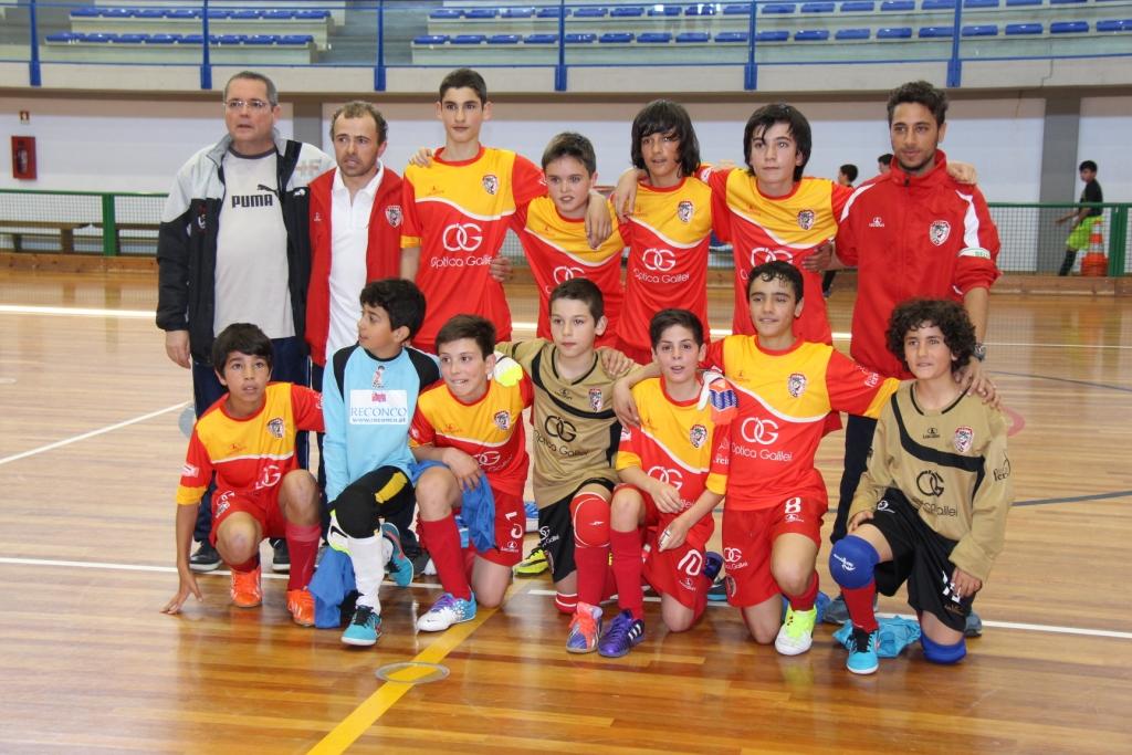 “Os clubes continuam fechados nas suas conchas”