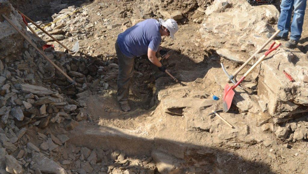 Vestígios medievais revelados por escavações arqueológicas em Freixo de Espada à Cinta