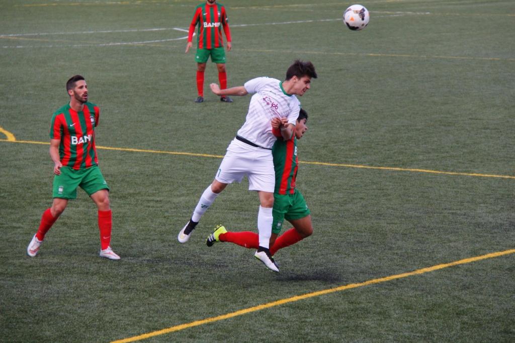 Argozelo esbanjador no ataque sofre derrota caseira