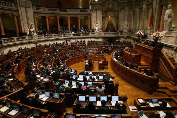Membros dos partidos à esquerda da região satisfeitos com acordo de governo