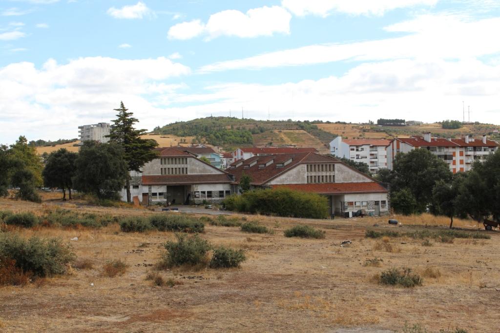 Encerramento das cooperativas de Bragança deixa espaços ao abandono