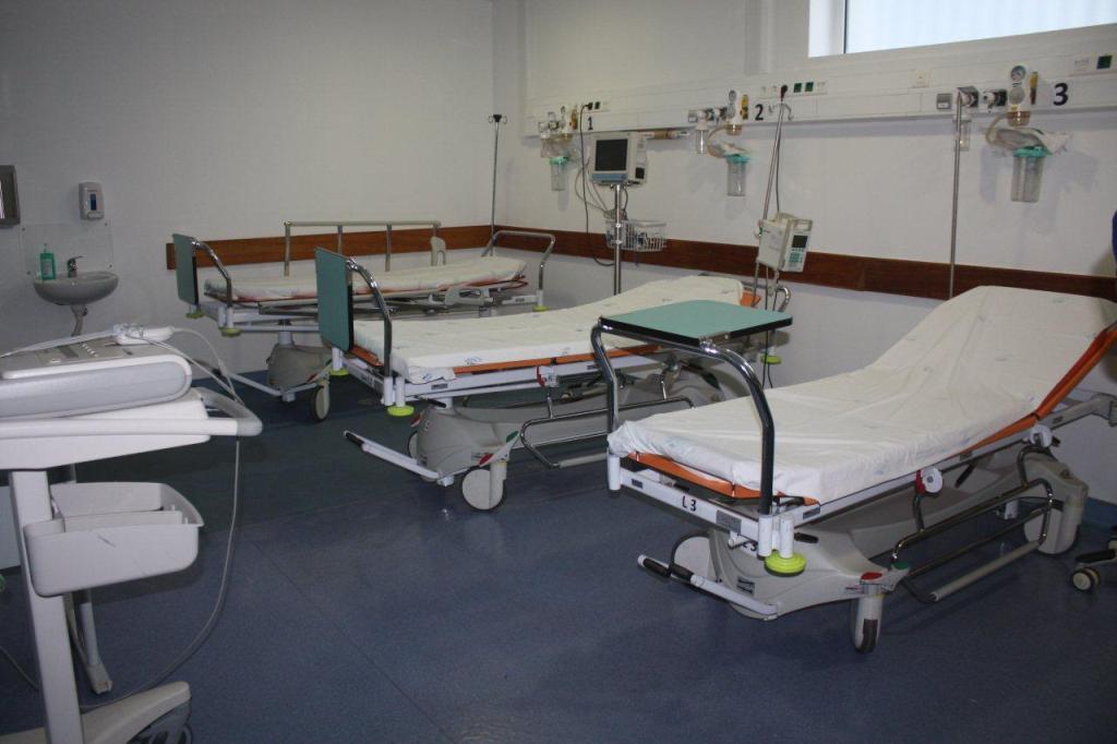 Serviço de urgência médico-cirúrgica do Hospital de Bragança melhorado