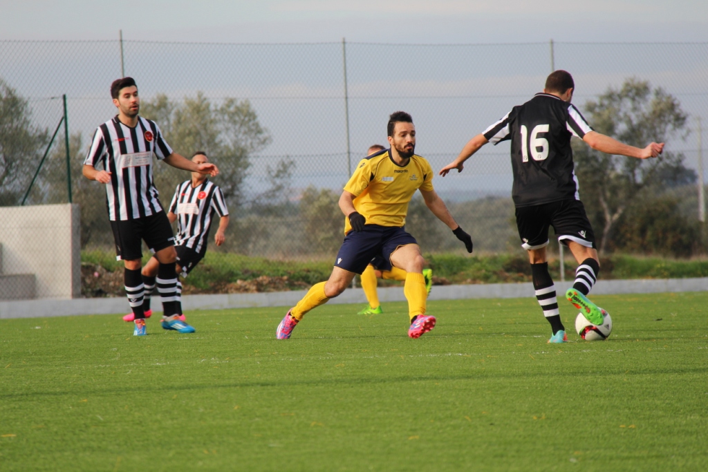 Golo de Patrick decisivo no triunfo no terreno do Vale do Conde
