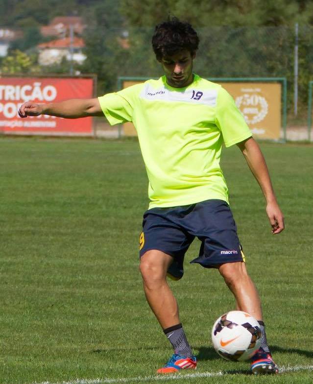 Zé Pedro reforça Argozelo