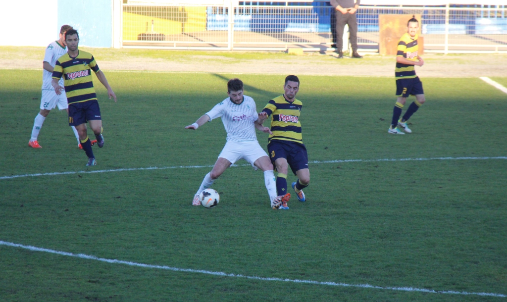 G.D.Bragança vence dérbi distrital e isola-se na liderança