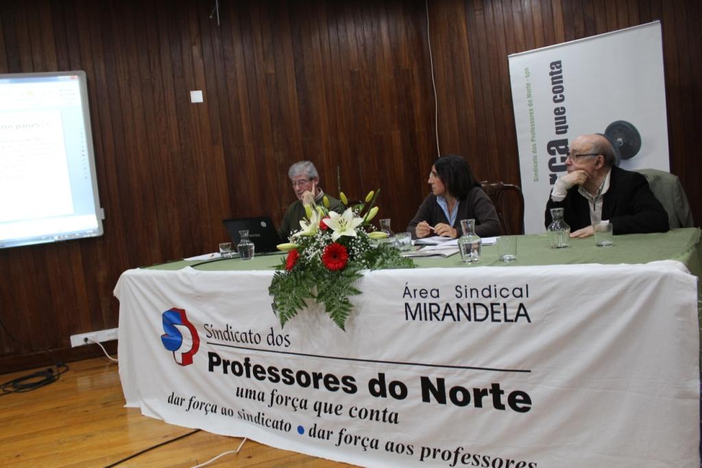 Professores rejeitam municipalização da educação
