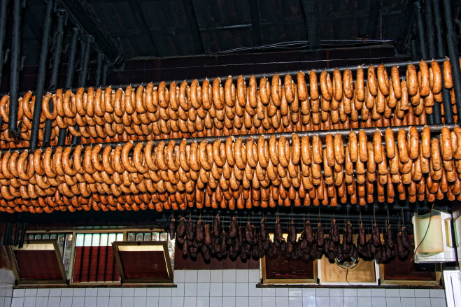 Fábrica de Vinhais parou produção de alheiras desde o aparecimento dos casos de botulismo