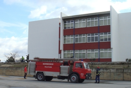 Bombeiros de Vila Flor reclamam pagamento de 17 mil euros do Estado