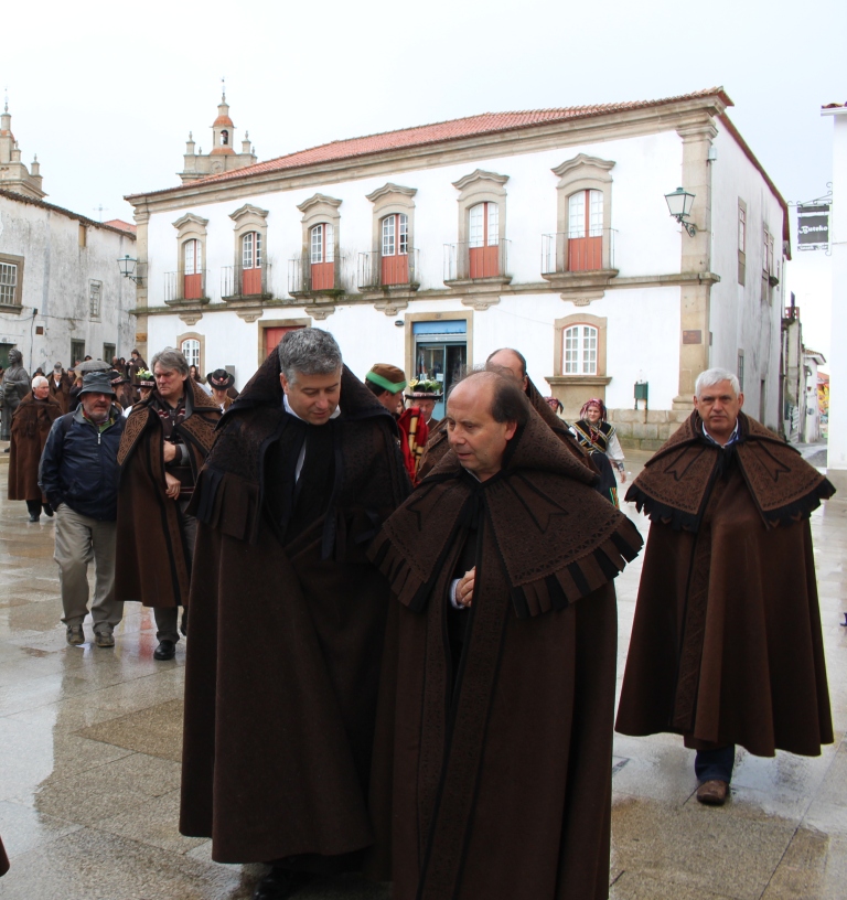 Capa de Honras desfilou em Miranda do Douro